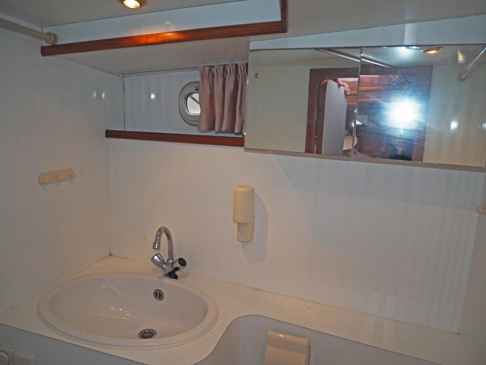 Fore ship, Accommodation